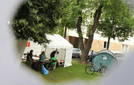 Eng/Deut.) Demonstration im Rahmen des Protestcamps der Flüchtlinge am Markusplatz in Bamberg Eng/Deut.) Demonstration im Rahmen des Protestcamps der Flüchtlinge am Markusplatz in Bamberg