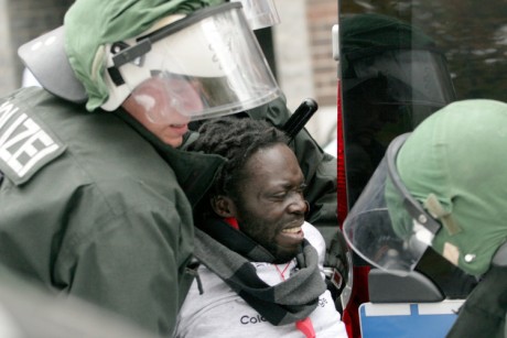 Pressrelease: The VOICE und Plataforma Berlin - Racist Police Brutality Hinders Democracy in Germany Pressrelease: The VOICE und Plataforma Berlin - Racist Police Brutality Hinders Democracy in Germany