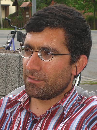 Politische Flüchtlinge und ihr Leben im Lager: „Ich will nicht integriert werden“ - Turgay Ulu Politische Flüchtlinge und ihr Leben im Lager: „Ich will nicht integriert werden“ - Turgay Ulu